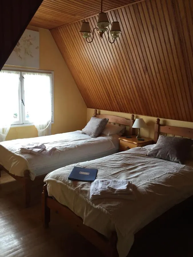 Bed and Breakfast Chez Nous à Mael-Carhaix Couette-café