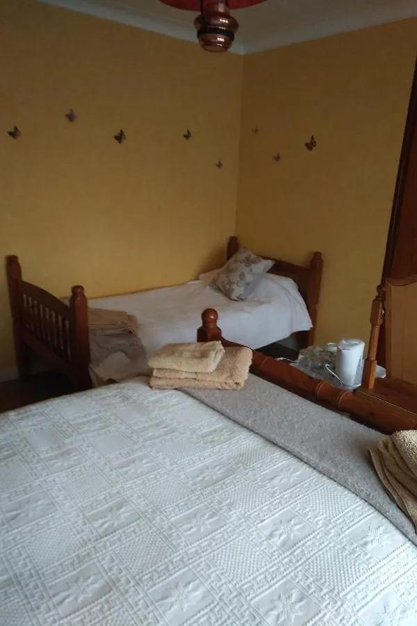 Couette-café Bed and Breakfast Chez Nous à Mael-Carhaix