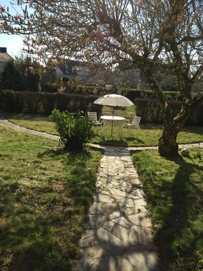 Chez Nous Bed and Breakfast Mael-Carhaix