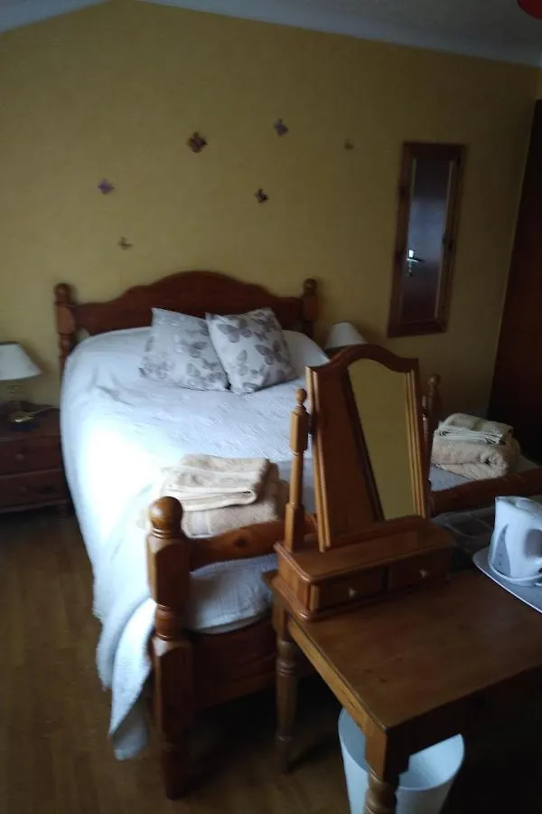 Chez Nous Bed and Breakfast Mael-Carhaix Γαλλία