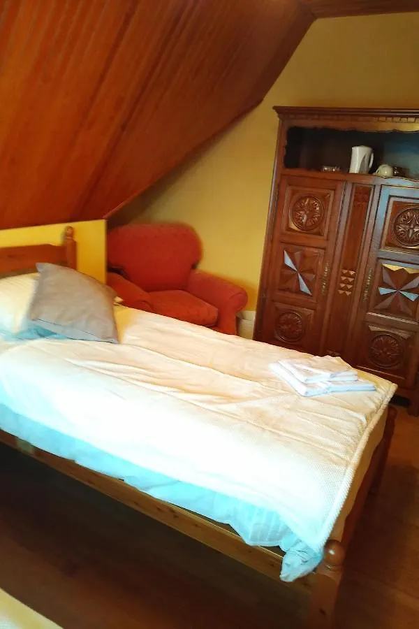 Chez Nous Bed and Breakfast Mael-Carhaix
